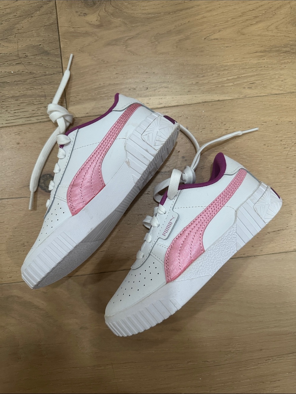Puma Kids White Sneakers with Purple Lining and Pink Side Stripe